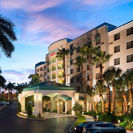 Courtyard By Marriott Fort Lauderdale Airport & Cruise Port Дейния Бийч Екстериор снимка