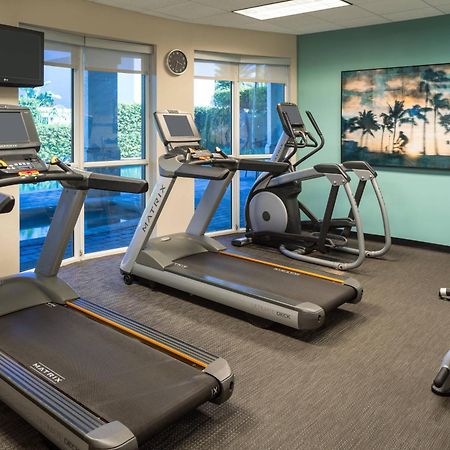 Courtyard By Marriott Fort Lauderdale Airport & Cruise Port Дейния Бийч Екстериор снимка