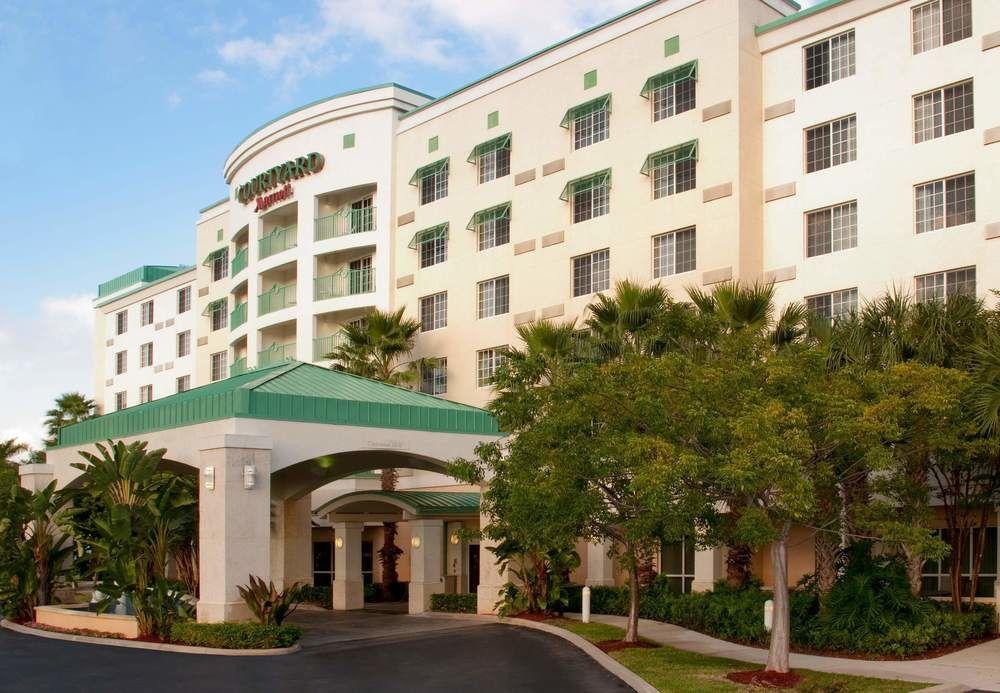 Courtyard By Marriott Fort Lauderdale Airport & Cruise Port Дейния Бийч Екстериор снимка
