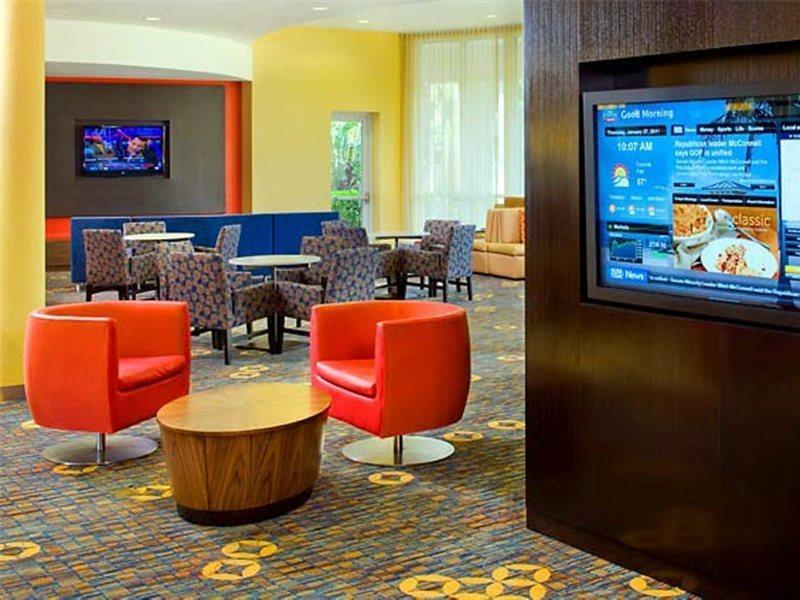 Courtyard By Marriott Fort Lauderdale Airport & Cruise Port Дейния Бийч Екстериор снимка