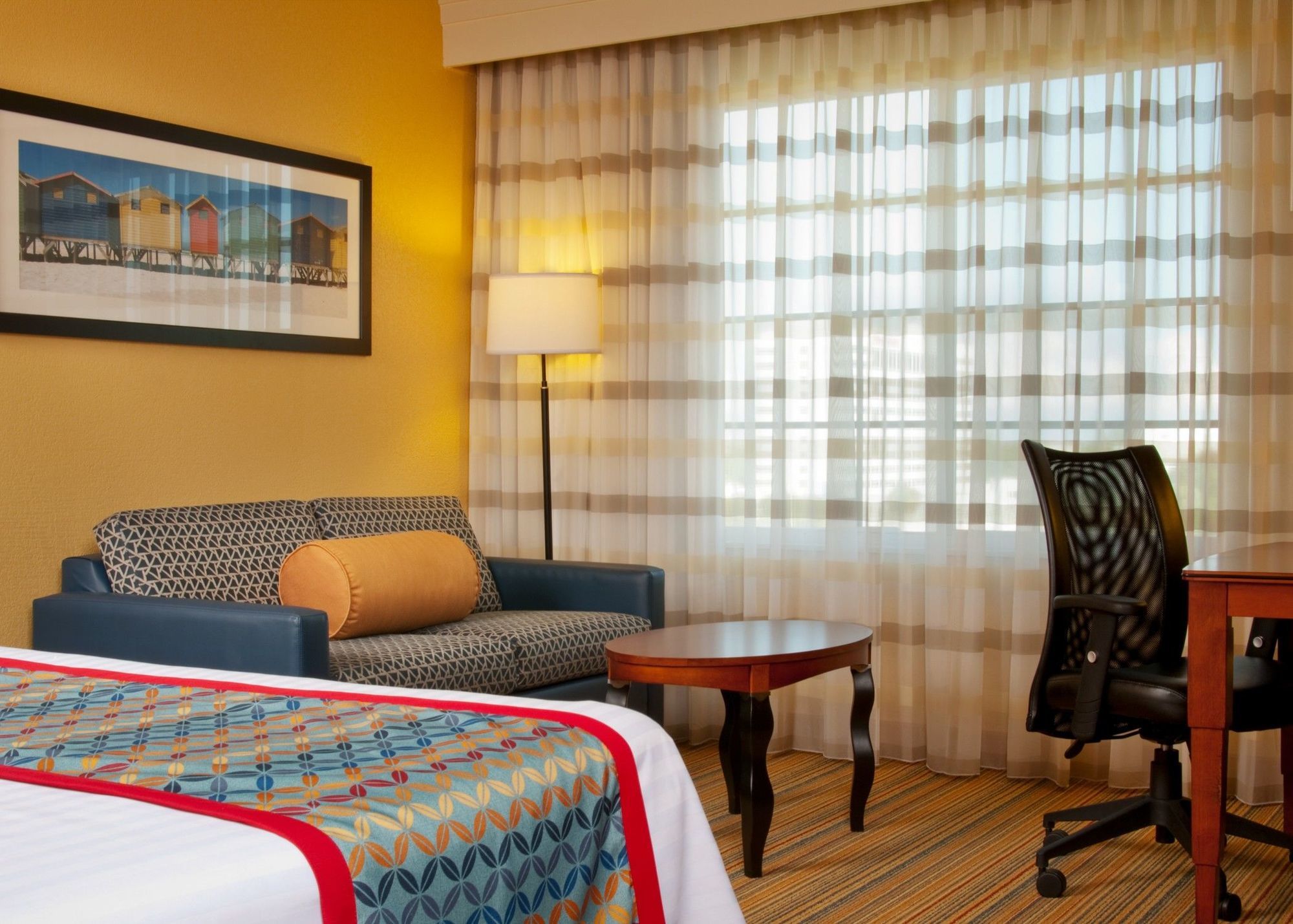 Courtyard By Marriott Fort Lauderdale Airport & Cruise Port Дейния Бийч Екстериор снимка